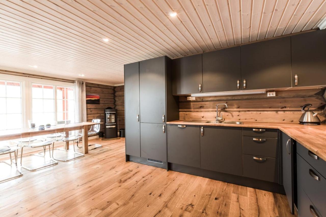 Lake View Apartment 4 Bedrooms Brunstad Exterior photo